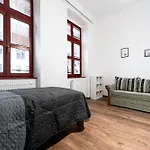 Premium Center Apartment-main Street
