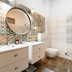 Appartement Center Premium With Private Garage Parking