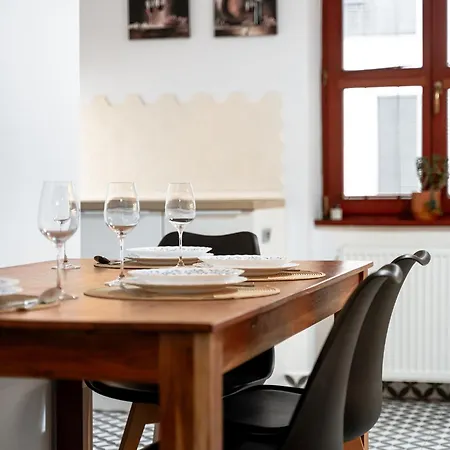 Apartament Center Premium With Private Garage Parking Koszyce